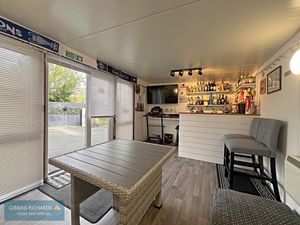 Office/Summerhouse- click for photo gallery